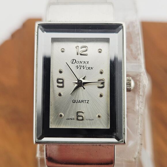 Donna Vivan Women's Silver Tone Cuff Style Bracelet Watch Classy Elevated Basic - Picture 2 of 6